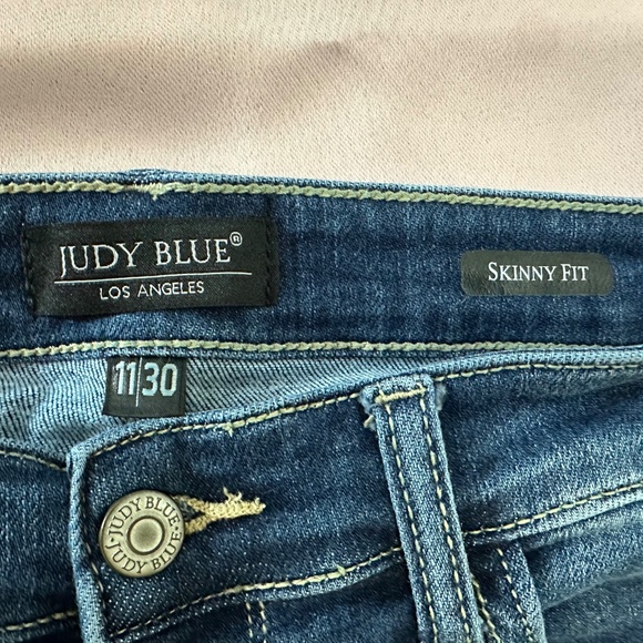 Judy Blue Button Fly Skinny Jeans - 11/30 - Picture 6 of 11